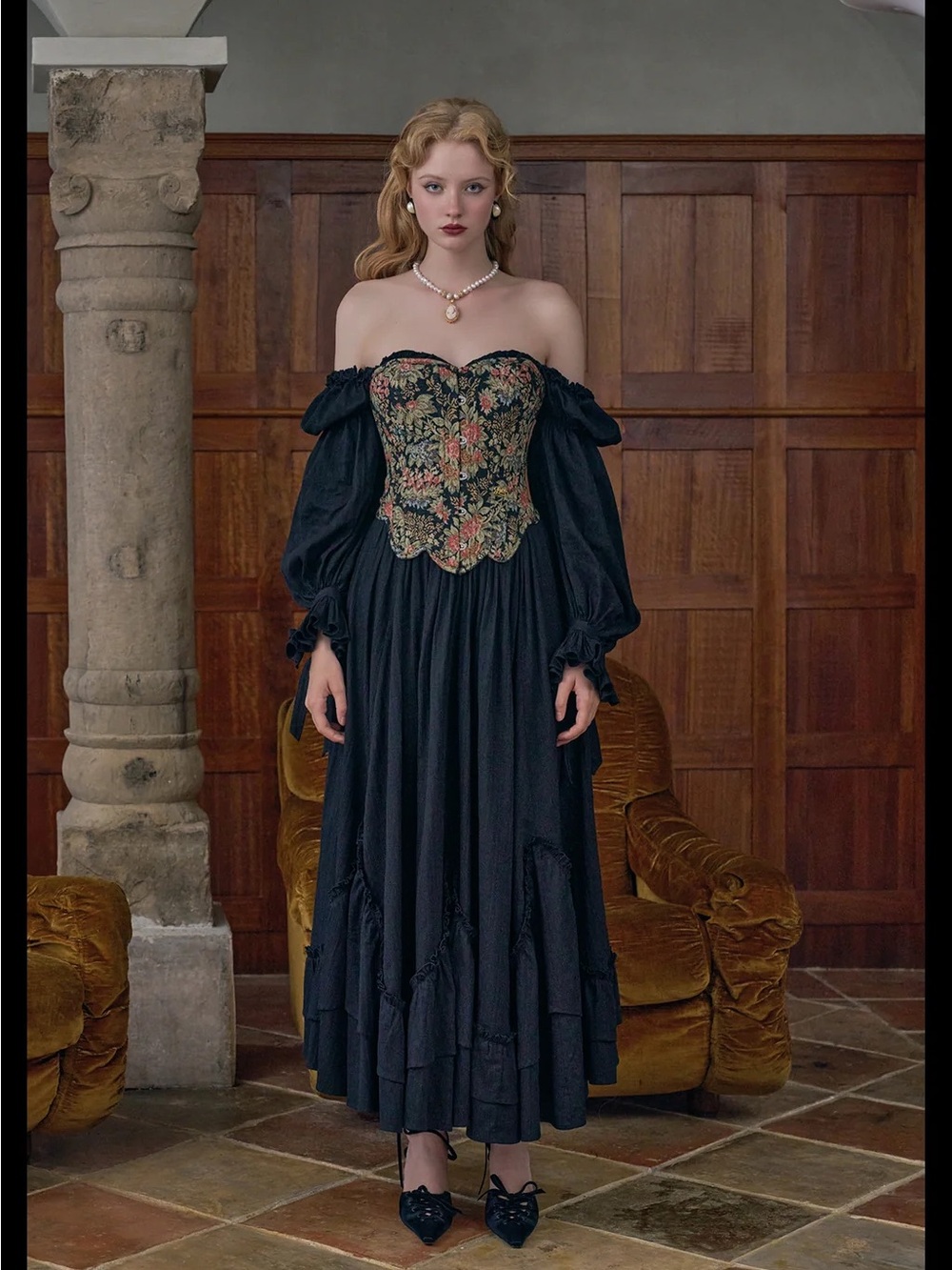 Flower and Mirror Corset